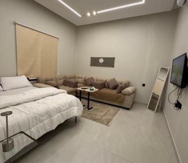Ar Rass Ski Chalet | شالية مودرن بدخول ذكي و مدخل سيارة