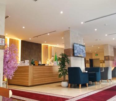 Ash Shati Hotel | المهاجر للشقق المخدومة بالكورنيش