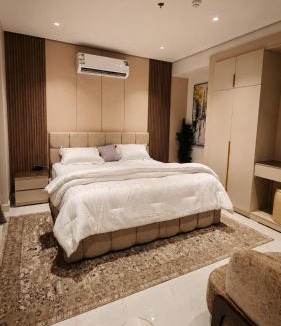 Al Khobar Apartment | Luxury suite with a beautiful الخبر view