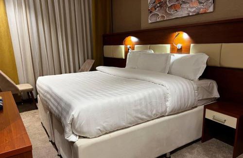 Al Aziziyah Hotel | فندق ميزاب أنوار مكة توصيل مجاني للحرم - Meezab Anwar Makkah Hotel Free shuttle bus to Haram