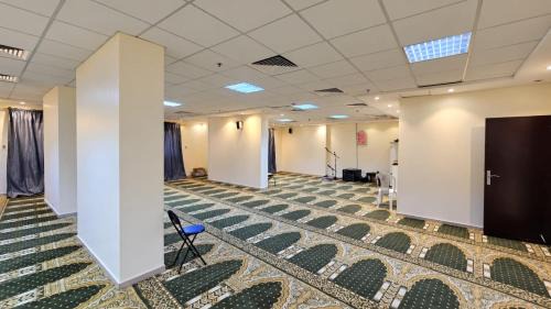 Mecca Hotel | Dhakher Plaza Hotel - Free shuttle to and from the Haram