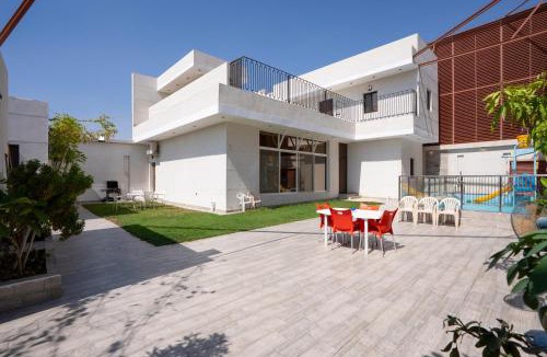 Dhahban Ski Chalet | شاليه وفيلا واستراحة ورد جدة Ward Chalet and Villa