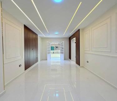 Abu Arish Hotel | فندق النسيم