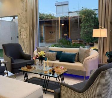 Al Wudayy Ski Chalet | شالية ديور الفندقي