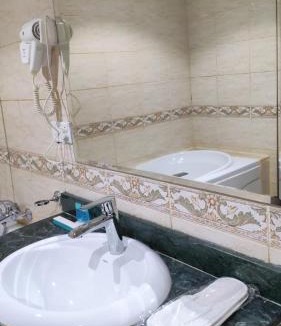 Al-Hamra'a Hotel | فندق الفرسان المتحده حى الحمراء Alfursan Almotahida Hotel Alhamraa Dist