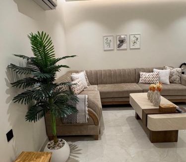 Hera Street Apartment | أستمتع بالتميز في حي النزهة