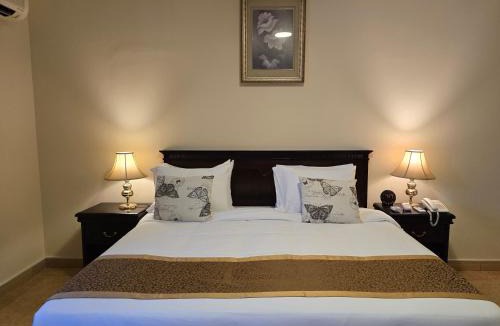 Al Faisaliyah Hotel | سيلين للشقق المخدومة - Celine Serviced Apartments