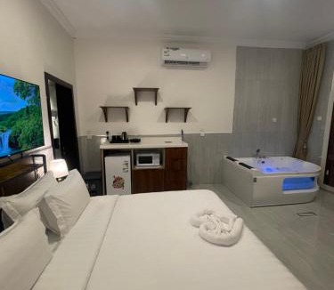 Al Kura Apartment | منتجع ارض السعادة 2