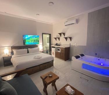 Al Kura Apartment | منتجع ارض السعادة 2