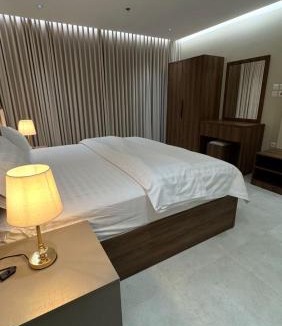 Al Mubarraz Apartment | شقق بلونا لشقق المخدومه