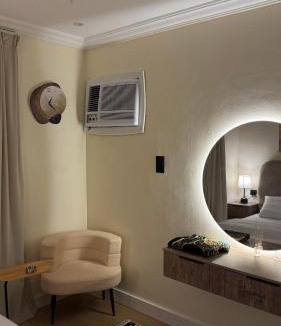 Al-Safa Apartment | Studio with one bedroom and a living room