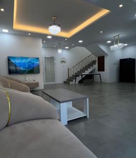 Jannusan House | Beachside villa with a pool!