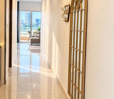 Ash Shati Apartment | Almasarat Tower Sea View