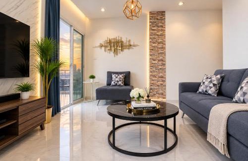 Ash Shati Apartment | Almasarat Tower Sea View