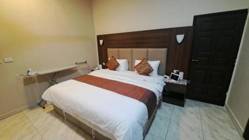 Al Baha Apartment | Al Eairy Serviced Apartments Company is a one person company
