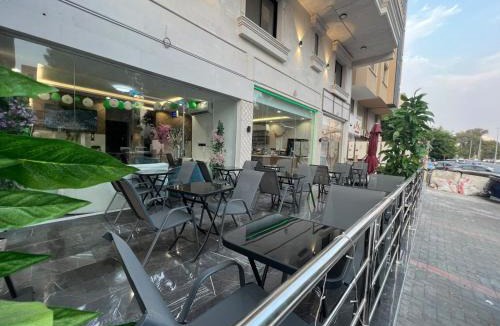 Al Bawadi Apartment | الحياة الخضراء للشقق المخدومه - Al-Hayah Al- Khadra
