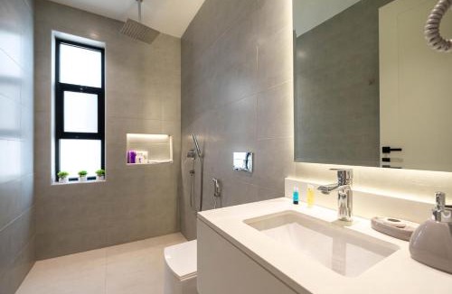 Dammam Apartment | فلورا فلاتس شقة فاخرة 3 غرف نوم قرب كورنيش الخبر