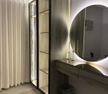 Qurish Street Apartment | Luxury apartment room and lounge