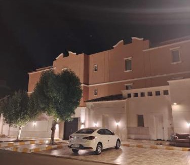 Dhahban Villa | فلل كوڤا بيتش - للعائلات فقط