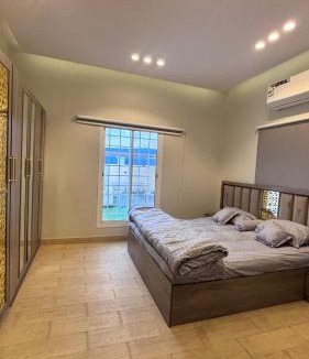 Taif Ski Chalet | شاليه الجاكرندا 8