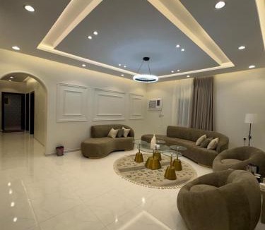 Jeddah Apartment | شقه خاصه بثلاث غرف نوم وصاله واسعه