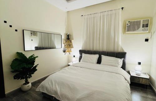 Hera Street Apartment | Modern Apartment 4