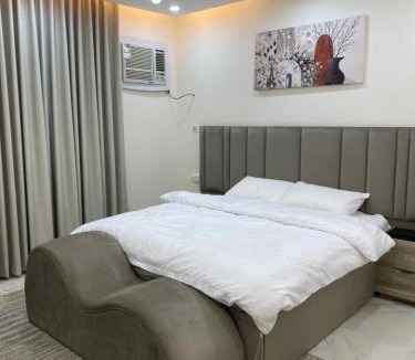 Tabuk Apartment | شقه مقابل جامعة تبوك وقريب من المطار والمدينة العسكرية