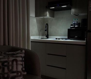 Dammam Apartment | سويت مسك غرفة وصالة بلمسة عصرية راقية