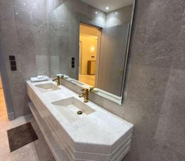 Medina Apartment | Aurion Executive Apartment - Next to Rashid Mall - Self Check-in