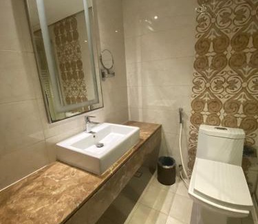 As Salamah Apartment | Hotel-style apartment in Jeddah, on Prince Sultan Street