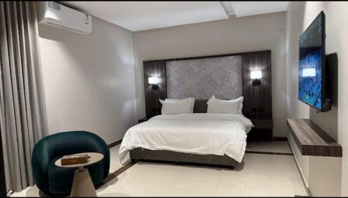 Ghirnatah Apartment | شقق ثري ستار للشقق المخدومة 4
