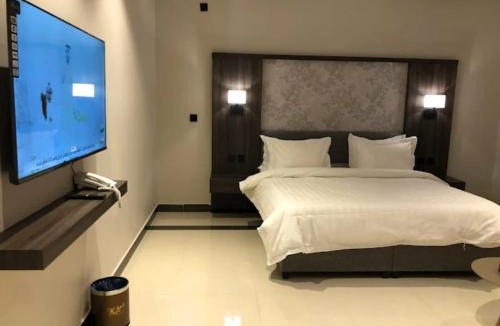 Ghirnatah Apartment | شقق ثري ستار للشقق المخدومة 4