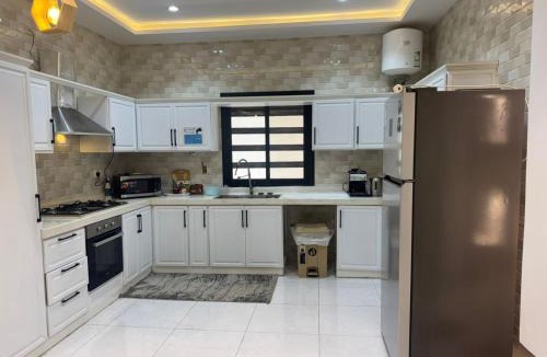 Taif Apartment | دور فخم كامل 6 غرف بحوش خاص ومدخل سيارة