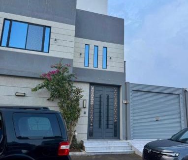 Al Kura Apartment | أورا ل التأجير اليومي للعائلات فقط