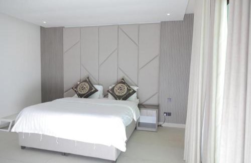 Durrat Al-Arous Ski Chalet | Durrat Alarous Villa 14 Rose Beach