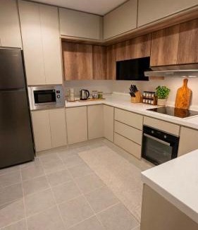 Al Kura Apartment | 3BDS Luxury Stay Apartment - شقة 3 غرف للإقامة الفاخرة