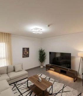 Al Kura Apartment | 3BDS Luxury Stay Apartment - شقة 3 غرف للإقامة الفاخرة
