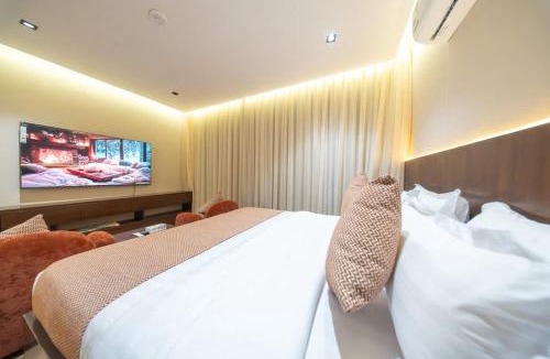Al Hamra Apartment | N29 Modern studio with a relaxing lounge