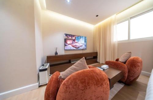 Al Hamra Apartment | N29 Modern studio with a relaxing lounge