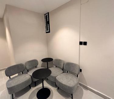 Al Aziziyah Apartment | عالم الضيافة
