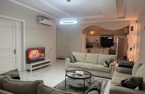 Taif Apartment | دور فخم كامل 6 غرف بحوش خاص ومدخل سيارة