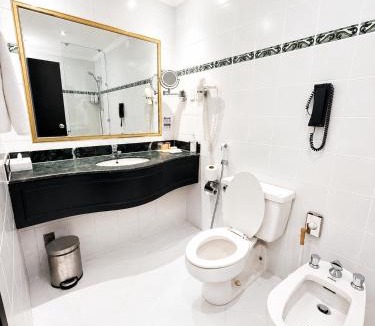 Yanbu Hotel | Al Mubarakia Hotel Yanbu-EX Radisson Blu