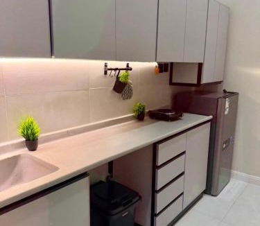 Al Kura Apartment | أورا ل التأجير اليومي للعائلات فقط