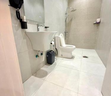 Al Kura Apartment | أورا ل التأجير اليومي للعائلات فقط