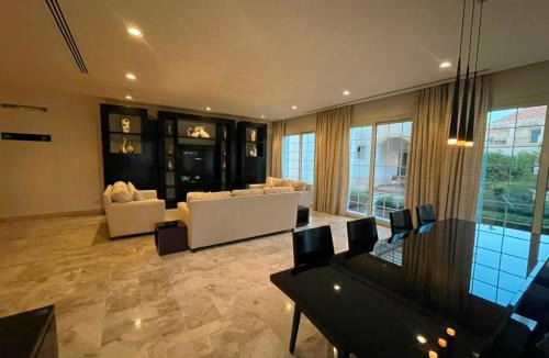 Al Khobar Hotel | منتجع موفون بيتش