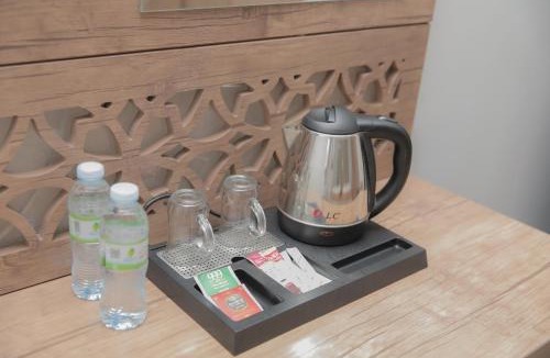 Al Kura Hotel | Areen AlBasateen Apartments for Serviced Apartments شقق ارين البساتين للشقق المخدومة