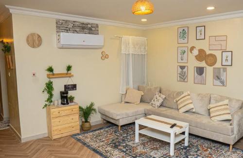 Dammam Apartment | Rustic Home 1