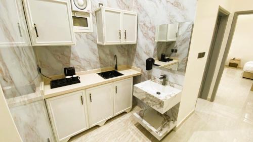 Al Kharj Apartment | راحة الخرج للشقق المخدومة إقتصادي
