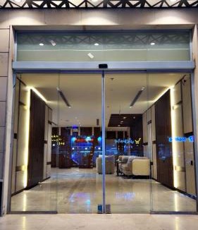 Qurish Street Hotel | الإقامة الذهبية للشقق المخدومة