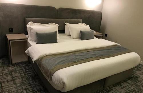 Medina Hotel | شقق ازار المخدومه